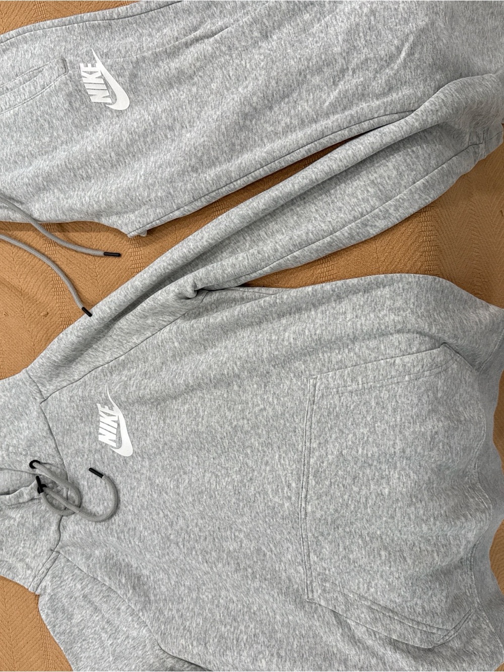 Nike women’s  Light Gray Sweatpants & Hoodie Set